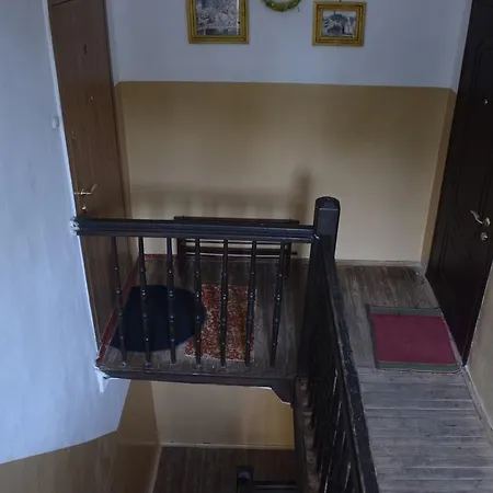 біля цитаделі *