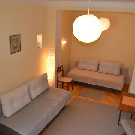 아파트 Near Citadel